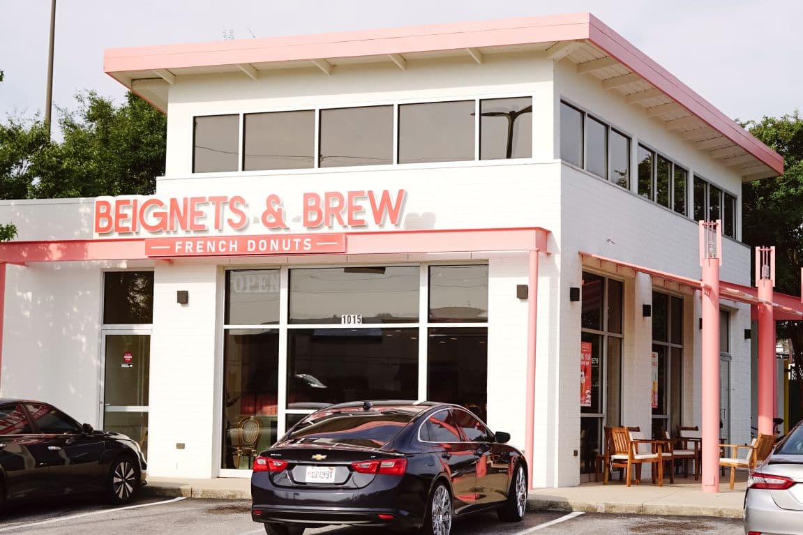 Beignets & Brew storefront